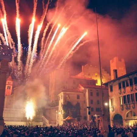 The Duck's Pensión 3*